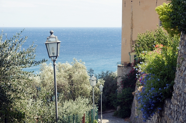 Primavera Agenzia Diano Marina Cervo Un Pezzo Di Mondo 6