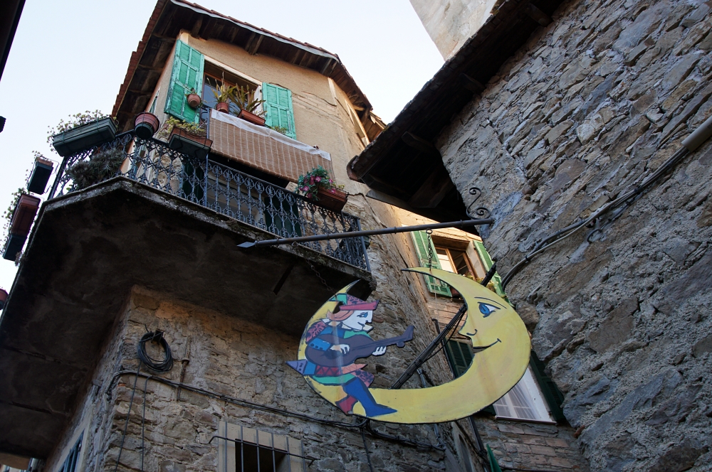 Apricale, In Liguria 19