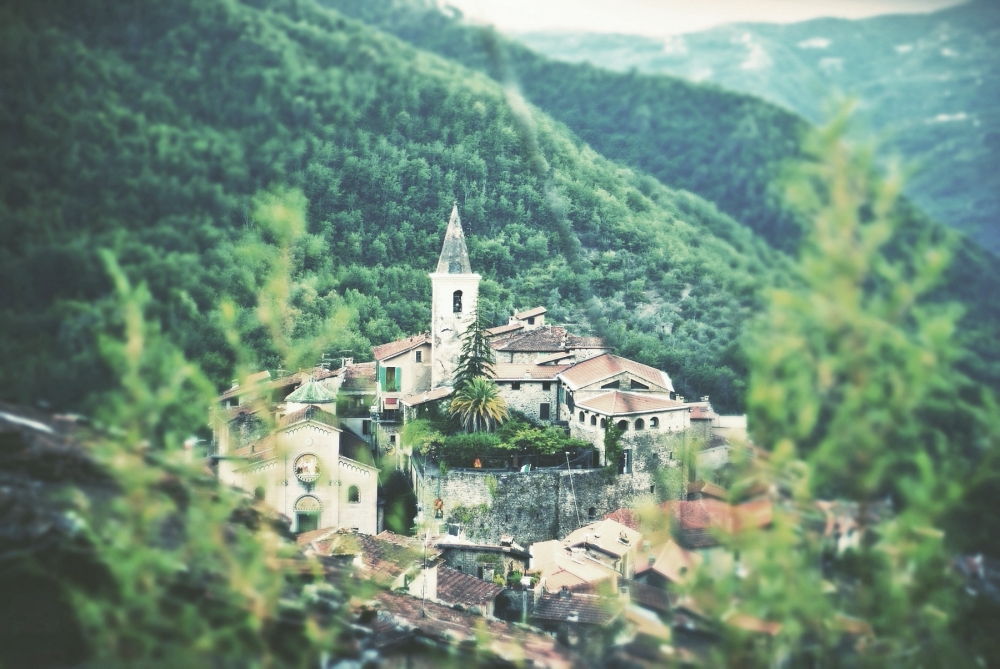 Apricale, In Liguria 10